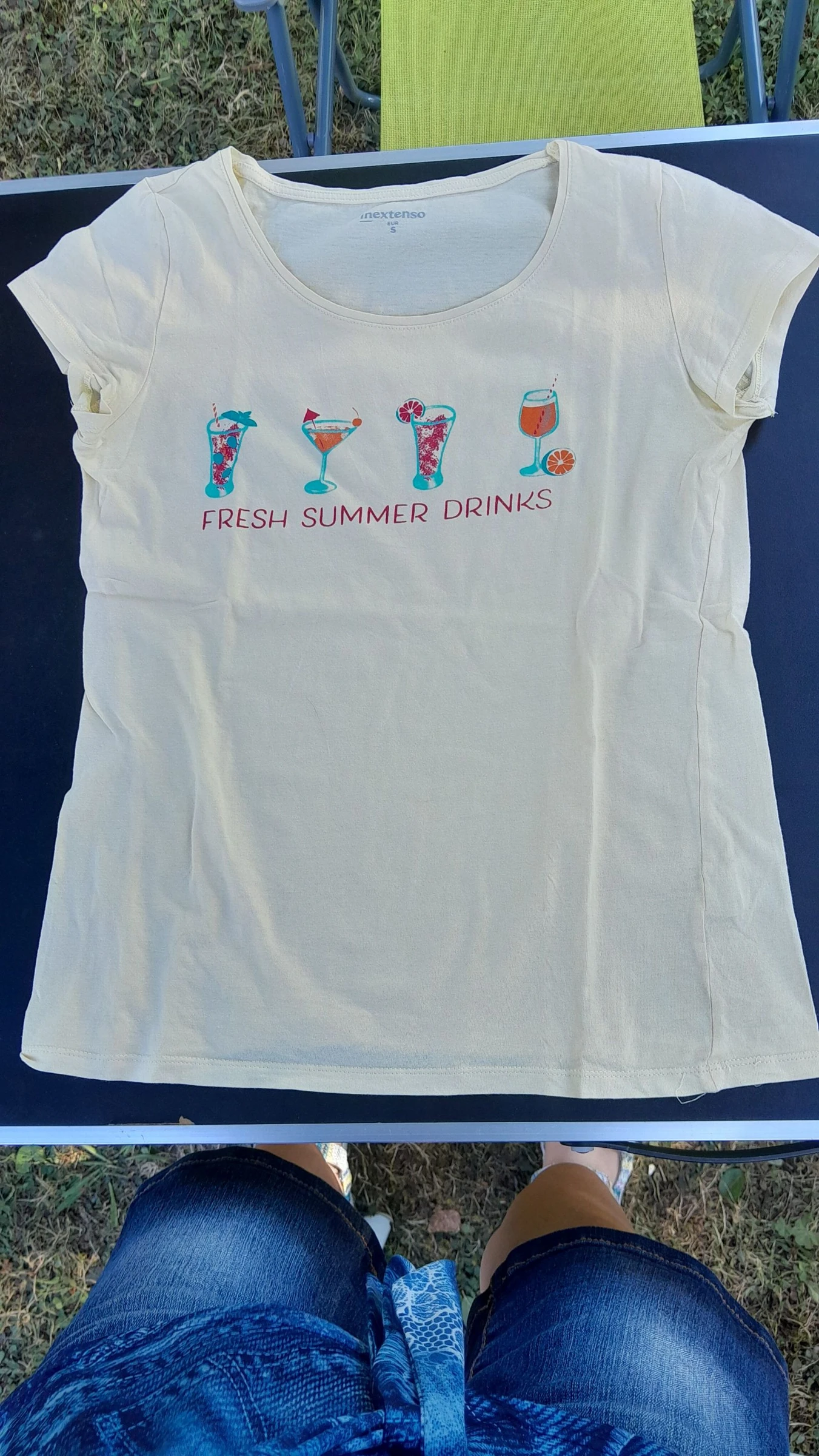 i Très joli shirt jaune pâle S